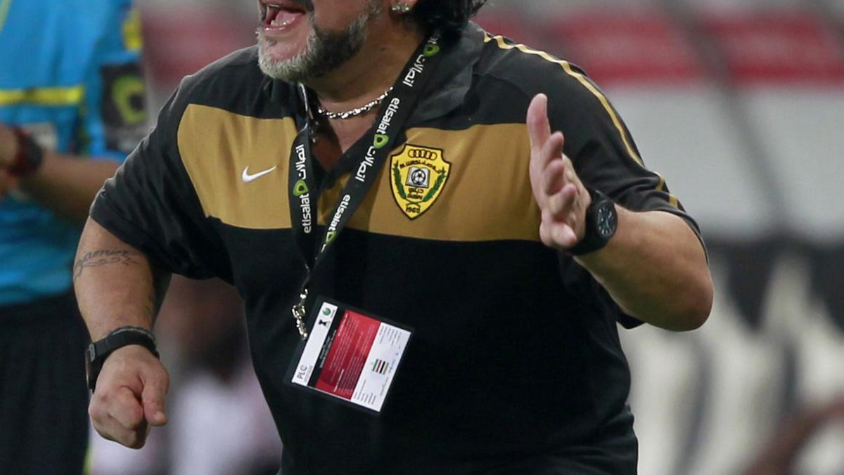 Słynny argentyński piłkarz Diego Armando Maradona wraca na boisko. Legenda futbolu zagra w Zjednoczonych Emiratach Arabskich w meczu charytatywnym, z którego dochód przekazany zostanie dzieciom z Libii.