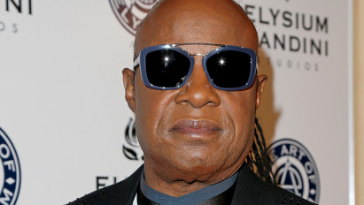 Csúcsformában van: a 70. születésnapját ünnepelte Stevie Wonder