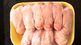 Chiny: importowane mrożone mięso skażone koronawirusem. Obawy lokalnych władz rosną