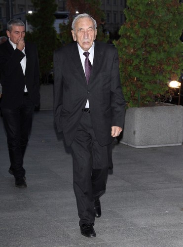 Tadeusz Mazowiecki na premierze filmu 