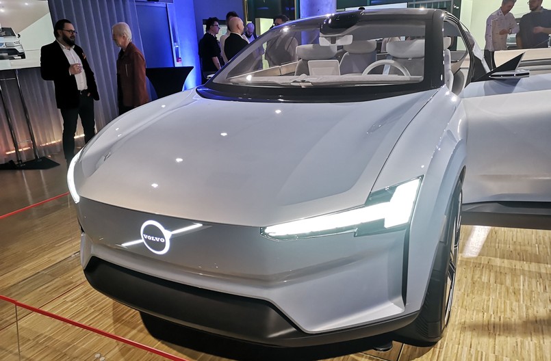 Volvo Concept Recharge