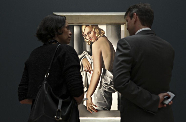 <b>6. Tamara Łempicka (1898-1980)</b> - polska malarka
<br>
<br>
Wartość sprzedanych dzieł od 1985 r.: 111,1 mln dol.
<br>
<br>
Liczba sprzedanych dzieł: 426