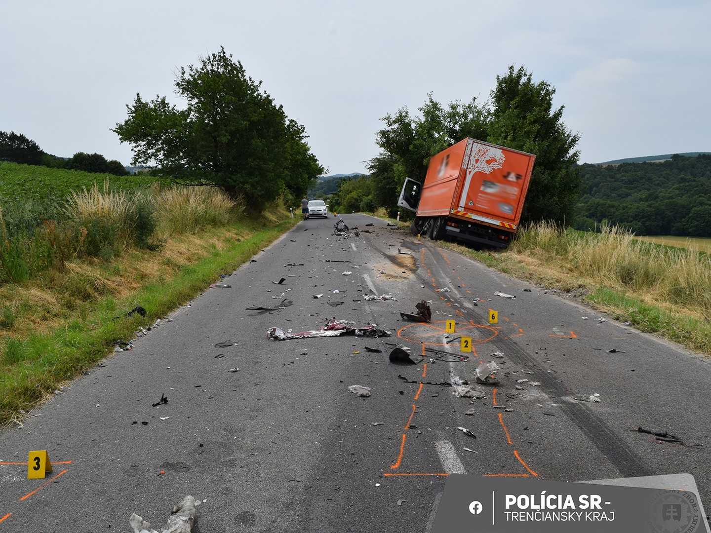 Pri nehode na Myjave sa zranil 33-ročný vodič. 