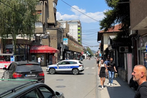 ČETIRI PARKING KAZNE POSTALE DUG OD 1.000 EVRA! Samohrana majka troje dece iz Novog Pazara svesna je da i ona napravila jednu grešku, ali mnogo toga nije bilo do nje