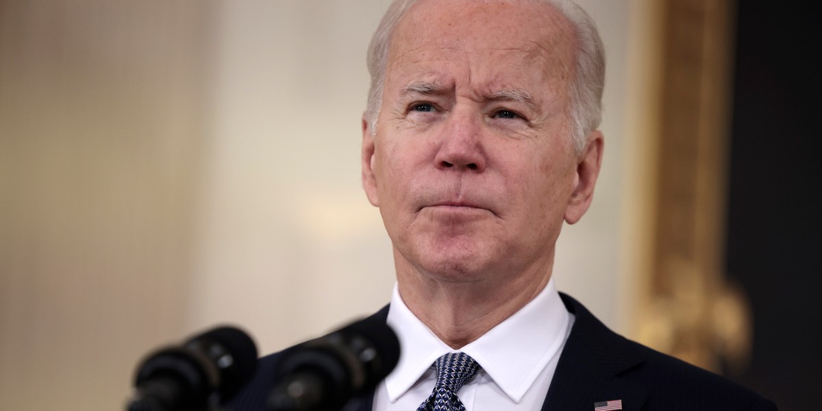 We wtorek prezydent USA Joe Biden ma rozmawiać z prezydentem Rosji Władimirem Putinem w sprawie napiętej sytuacji na rosyjsko-ukraińskiej granicy.