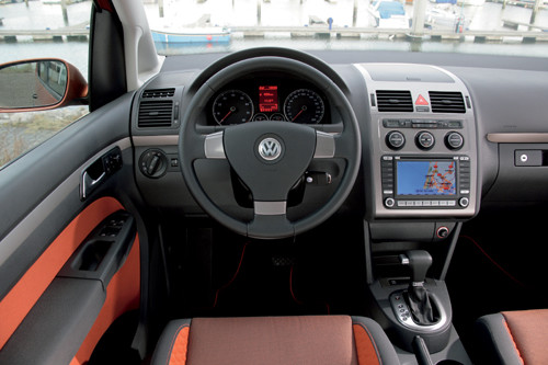 Volkswagen CrossTouran - SUVopodobny