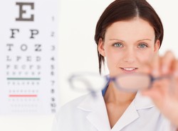 Raport dotyczący okulistyki i chorób siatkówki