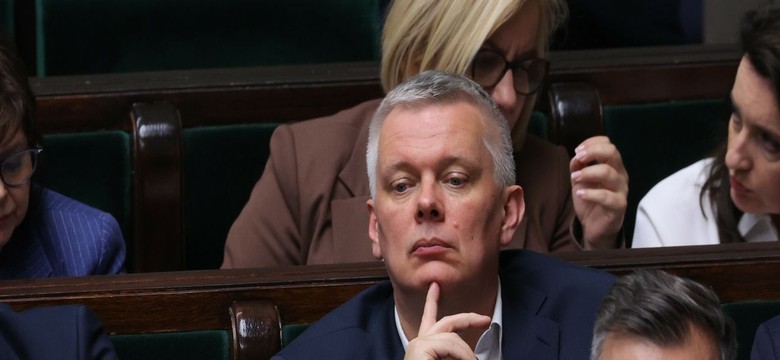 Szef MSWiA o atakach na córkę Karola Nawrockiego. "Właściwe służby będą działać"
