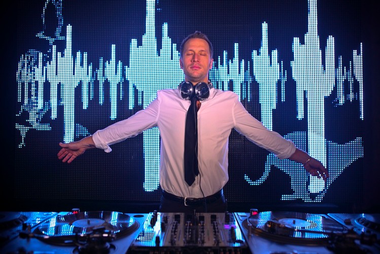 Kevin Parent w fimie 'Cafe de Flore'