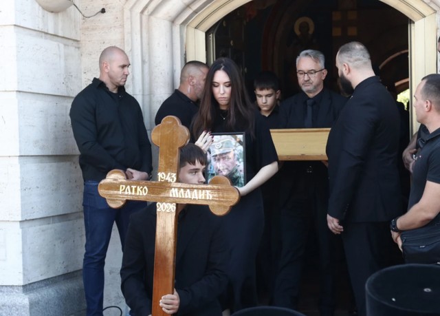 Sahrana Ratka Mladića
