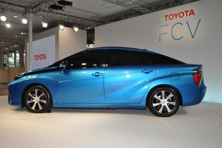 Toyota FCV