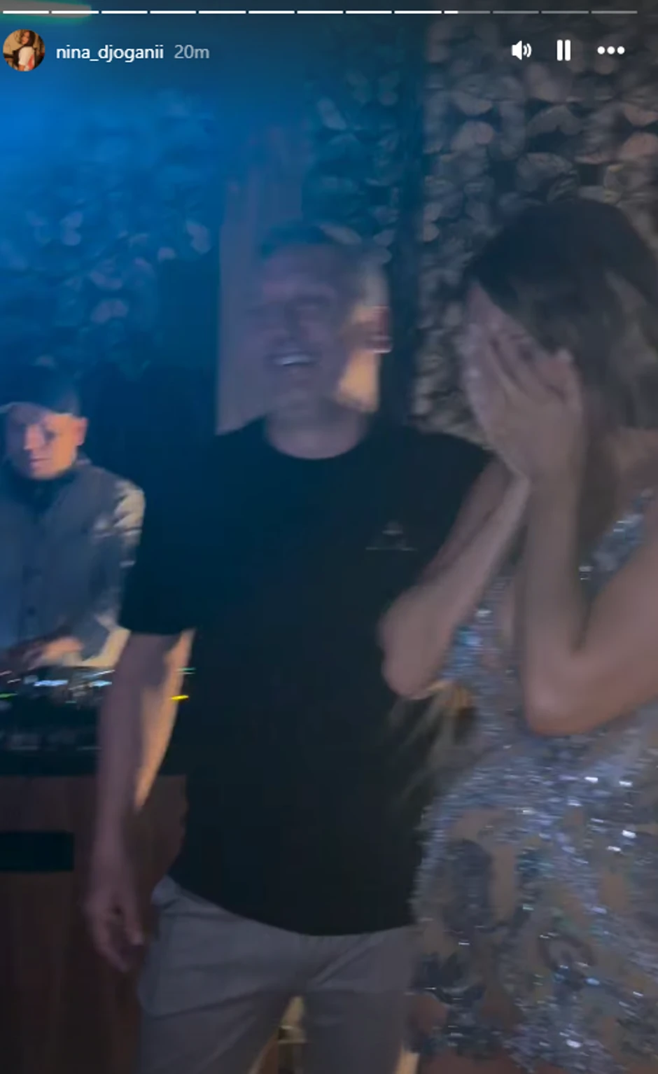 Luna u suzama na svom 30. rođendanu