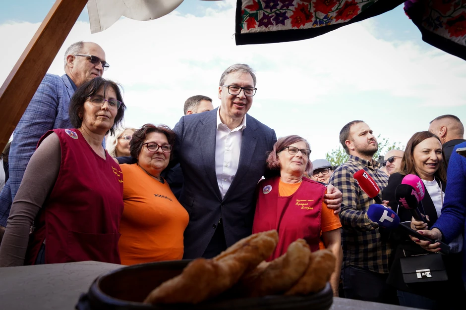 Vučić u Jelašnicu kod Zaječara sa građanima