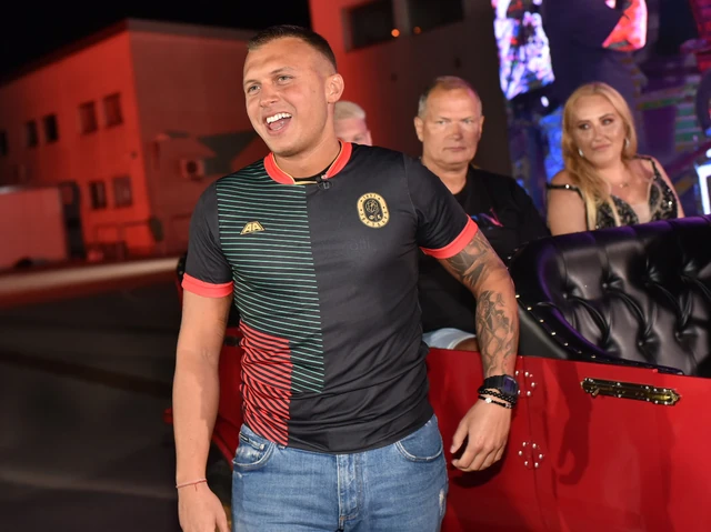 Nataša Šavija deformisana do kraja života, Stefanu Kariću kazna od tri godine: Stigla je presuda za prebijanje!