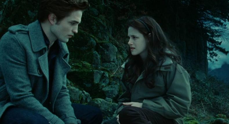 Robert Pattinson as Edward Cullen and Kristen Stewart as Bella Swan in Twilight.Summit Entertainment