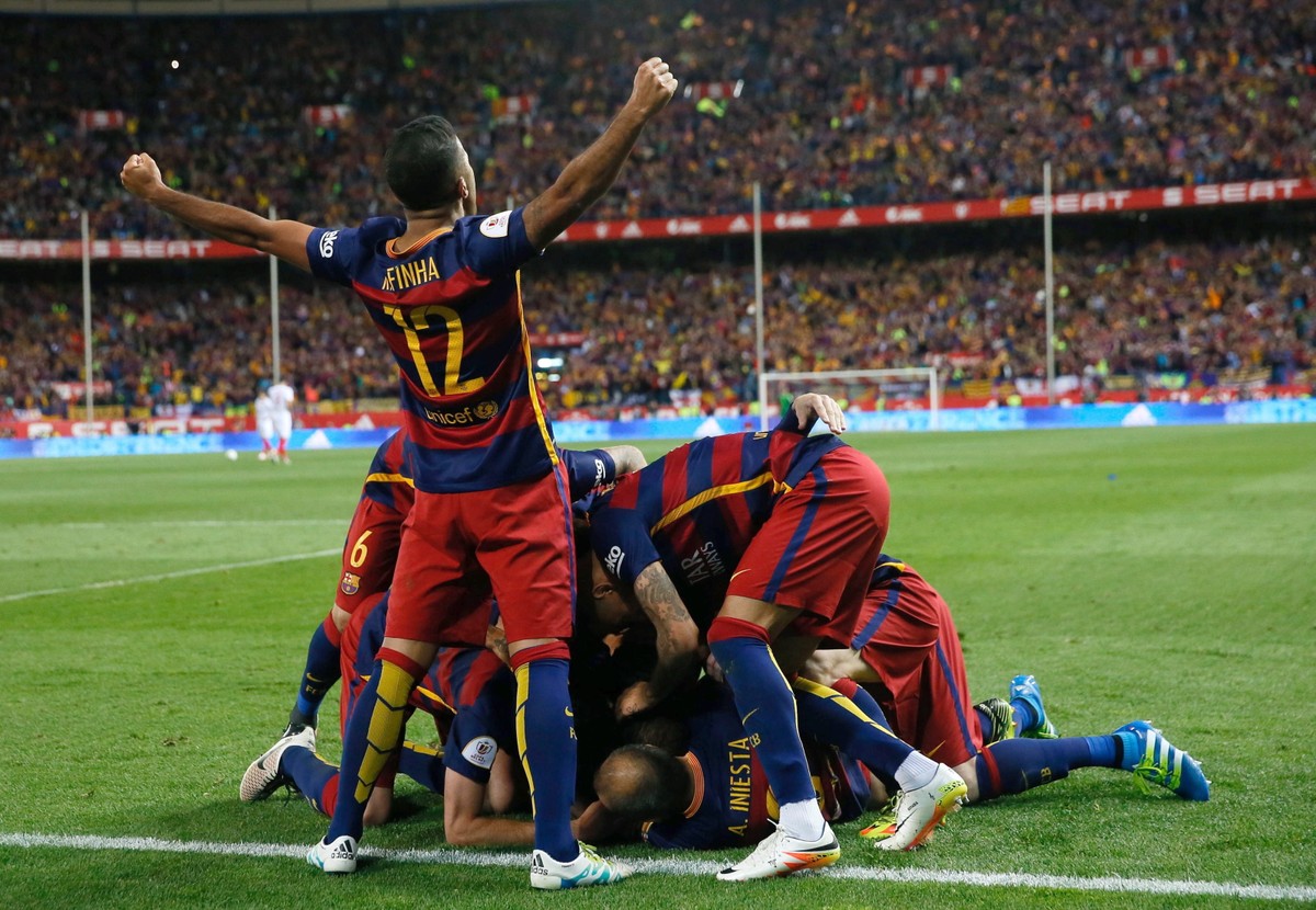Puchar Hiszpanii: Trofeum nie dla ekipy Krychowiaka. Barcelona w finale lepsza od Sevilli