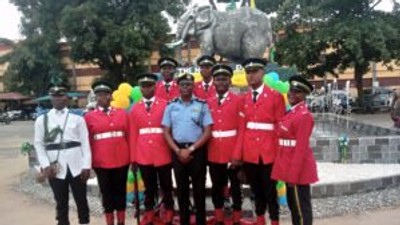CP Idowu Owohunwa and the sentries after Police Mascots inauguration at Lagos Police Command’s Headquarters, Ikeja, on Thursday.