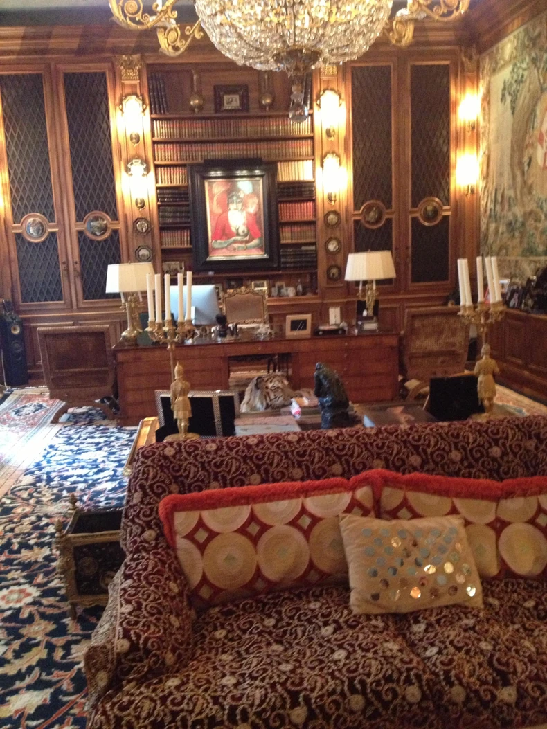 Ulje na platnu okačeno u rezidenciji Džefrija Epstajna 