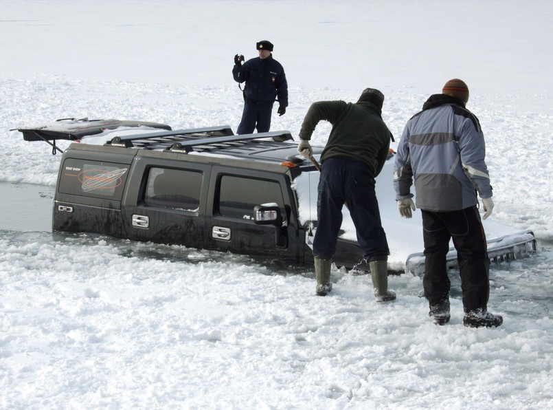 Hummer zatopiony w Balatonie