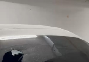 Demoliran auto u Beogradu