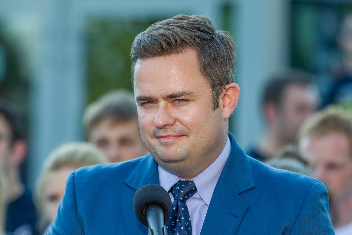 Adam Hofman