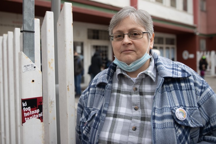 Czédly Mariann tisztességes bért, kevesebb óraszámot és adminisztrációs feladatot követel /Fotó: Zsolnai Péter