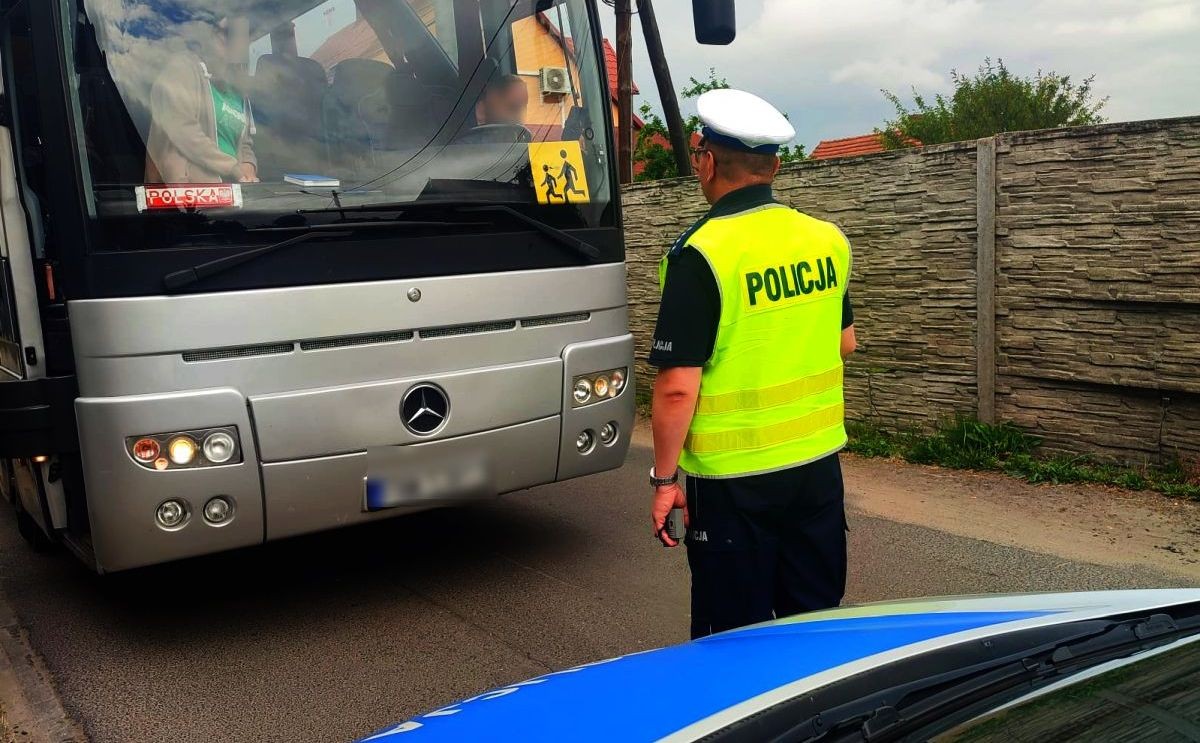 Dłuższy wyjazd autokarem. Kiedy i jak można poprosić o przeprowadzenie kontroli?