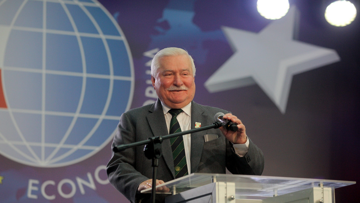 W Polsce wciąż istnieją możliwości dla inwestorów, aby robić dobre interesy – mówił dziś b. prezydent Lech Wałęsa podczas oficjalnej prezentacji publikacji poświęconej zagranicznym inwestorom 25-lecia, wydanej przez Instytut Lecha Wałęsy.