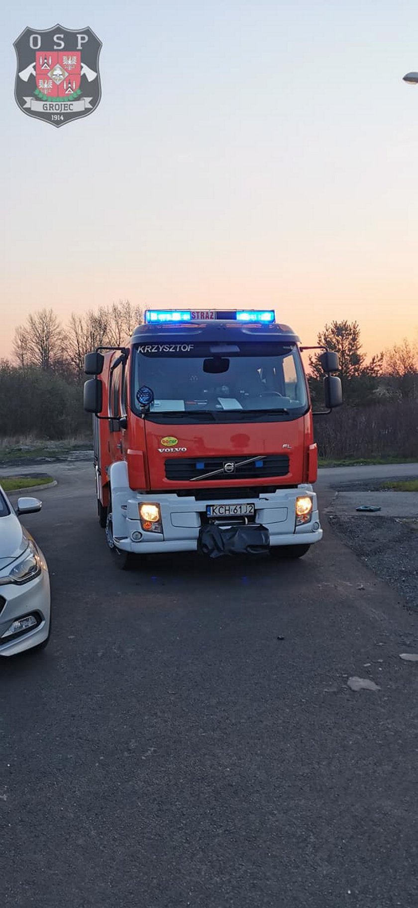 Tragedia pod Krakowem. Samochód uderzył w dach budynku