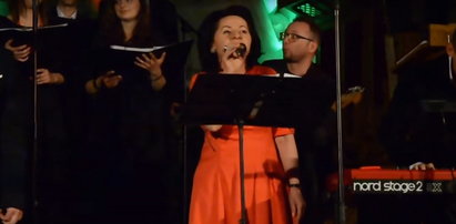 Posłanka PiS na scenie śpiewa gospel. Jak wypadła?