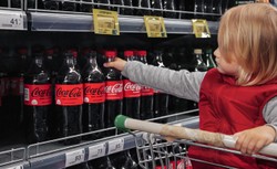 Coca-Cola i Danone wycofują się z Rosji