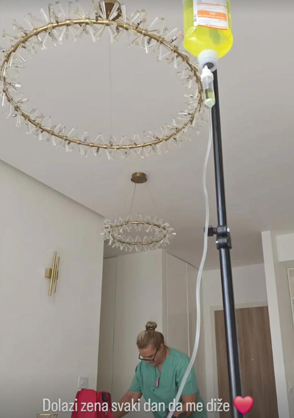 Aleksandra Mladenović na infuziji