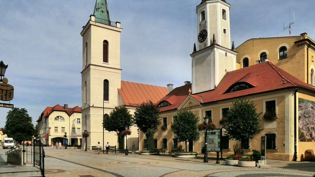 Trzęsienie ziemi o sile nawet 4,4 w skali Richtera miało mieć miejsce dziś rano na Dolnym Śląsku. Taką informację podały amerykańskie służby geologiczne USGS (United States Geological Survey), a za nimi Tok FM. Jak dowiedzieliśmy się w polskich jednostkach sejsmologicznych i gminie Polkowice, siła wstrząsu była mniejsza, a samo zdarzenie nie były zbyt mocno odczuwalne.