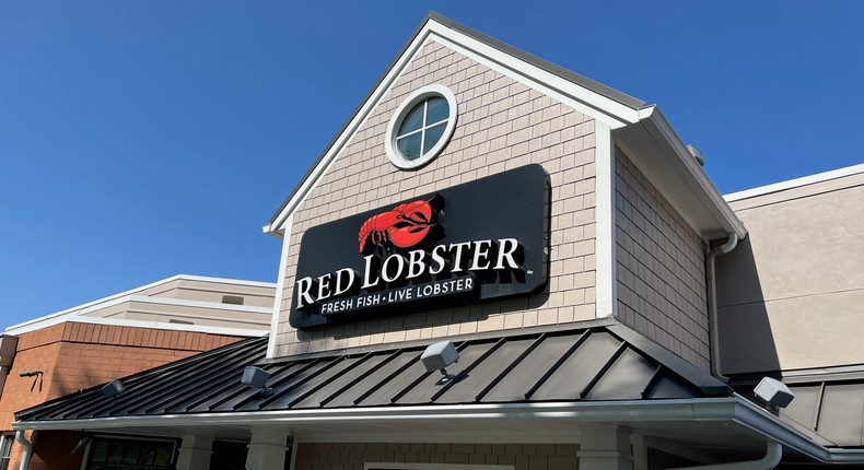 I visited a Red Lobster in Waldorf, Maryland.