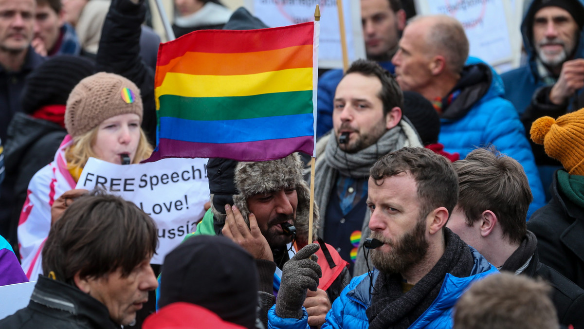 Rosja znowu uderza w społeczność LGBT. To "organizacja ekstremistyczna"
