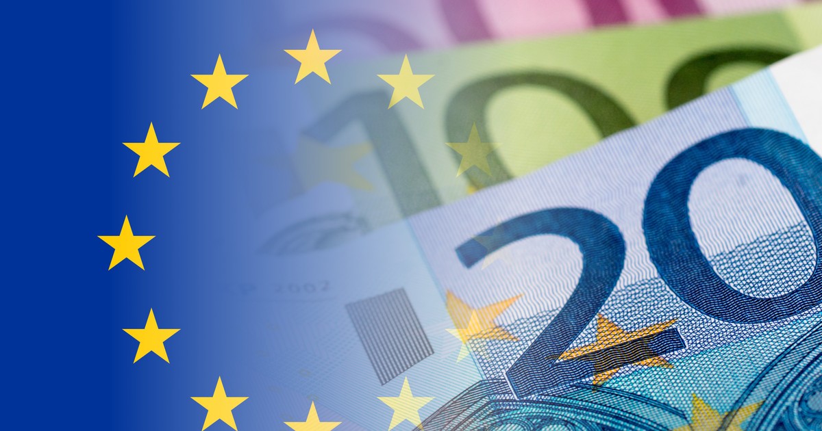 Siedemset miliardów to za mało. Większy dodruk euro już od czerwca