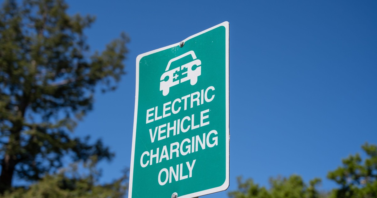 How to get the most out of your electric vehicle's range Business