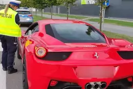 Gnał czerwonym Ferrari po Częstochowie 144 km/h. Raczej nie spodziewał się takiego finału