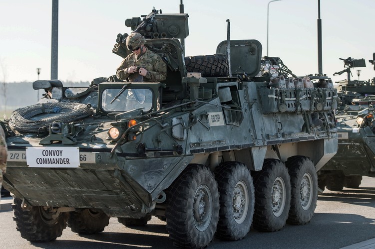 Pierwszym miejscem postoju był Wrocław. Spotkanie z żołnierzami amerykańskimi, brytyjskimi i polskimi rozpoczęło się w samo w południe na wrocławskim rynku. 

<br><br>fot. (cat) PAP/Maciej Kulczyński