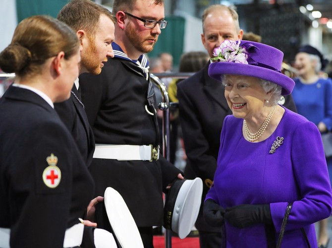 Otkriven prvi spomenik britanske kraljice Elizabete nakon njene smrti