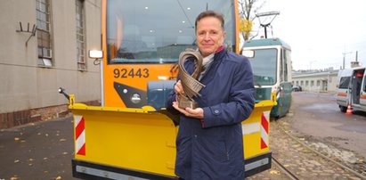 Transportowy Oscar dla MPK Łódź. Zbudowali wagon z silnikiem diesla. Hybrydowy tramwaj może jeździć nawet, kiedy braknie prądu