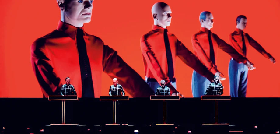 Legenda muzyki elektronicznej, zespół Kraftwerk, zaprezentuje swoje multimedialne widowisko Kraftwerk 3D w Dolinie Charlotty w sierpniu tego roku.