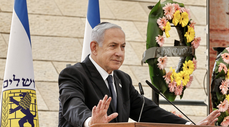 Az izraeli miniszterelnök megígérte, a támadás nem marad megtorlás nélkül / Fotó: MTI/EPA/Jerusalem Post pool/Marc Israel Sellem
