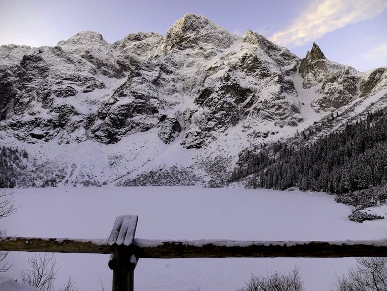 Morskie Oko zimą