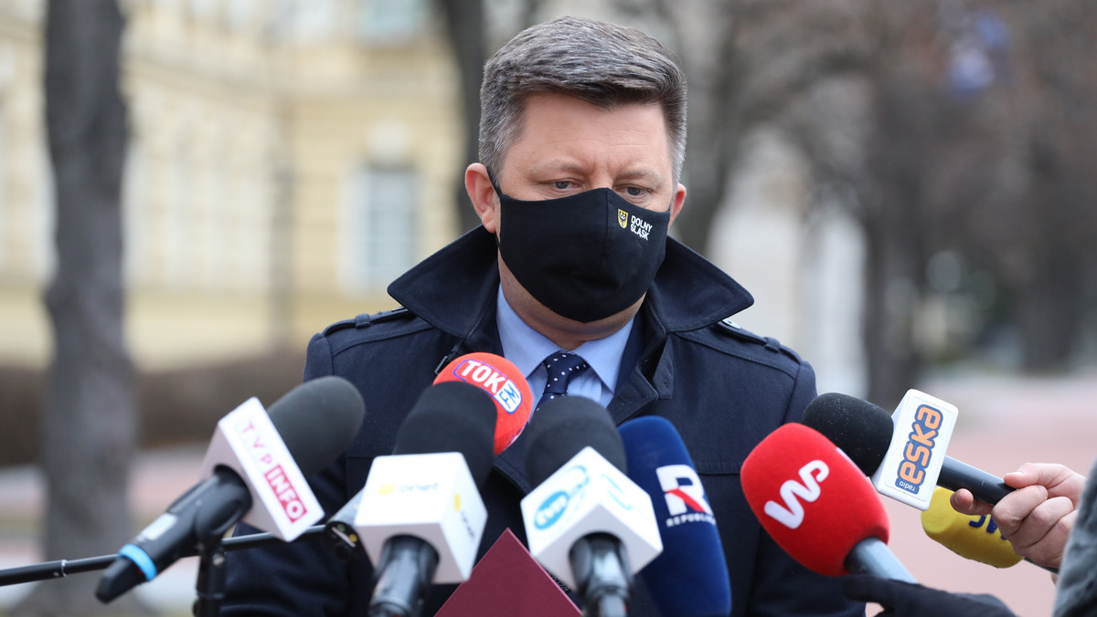 Koronawirus w Polsce: Michał Dworczyk: wkrótce wszyscy będą mieli skierowanie na szczepienia