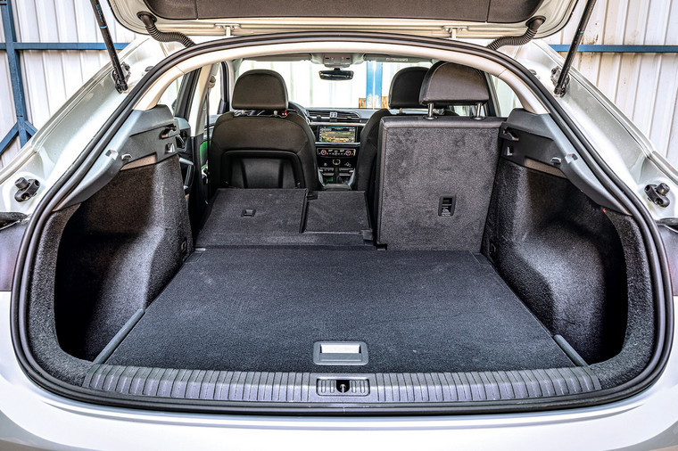 Renault Arkana kontra Audi Q3 Sportback i BMW X2 klasa biznes z opcją