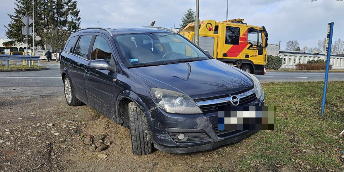 Kołobrzeg: Pijany kierowca bez uprawnień spowodował kolizję