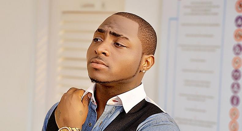 Nigerian artiste Davido escapes air mishap