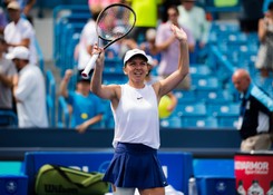 Indian Wells. Po godzinie i 50. minutach Linette w drugiej rundzie