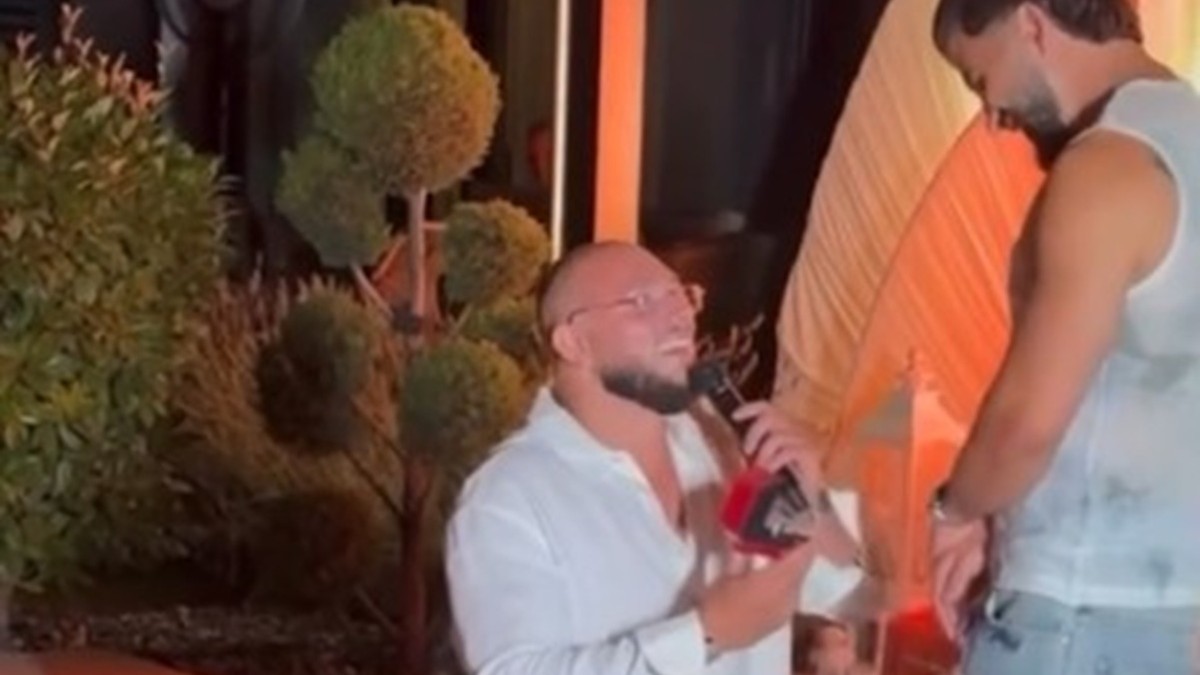 Tin Mlivić, veridba